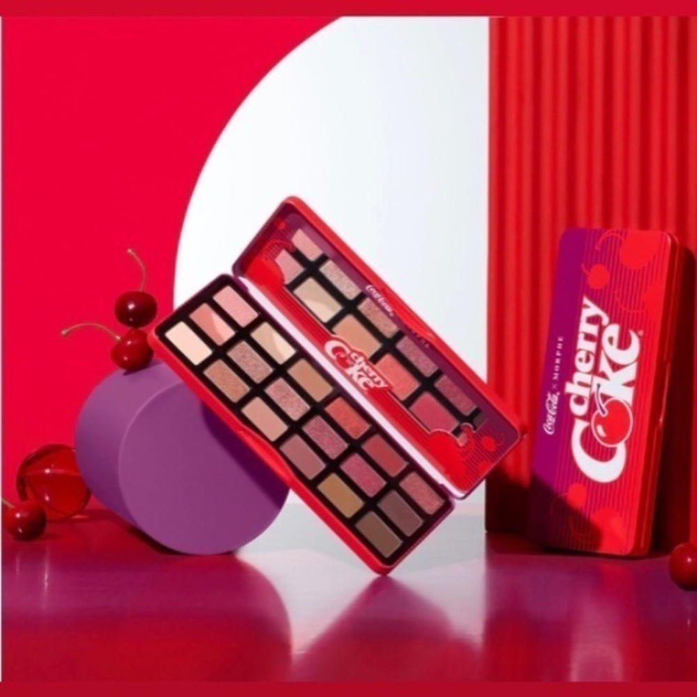Morphe Cherry Coca-Cola‎ palette